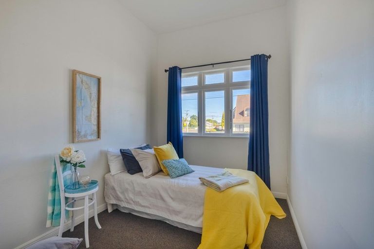 Photo of property in 40 Weraroa Road, Levin, 5510