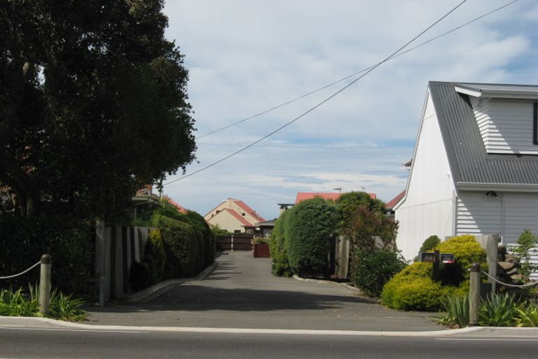 Photo of property in 2/79a Main Road, Redcliffs, Christchurch, 8081
