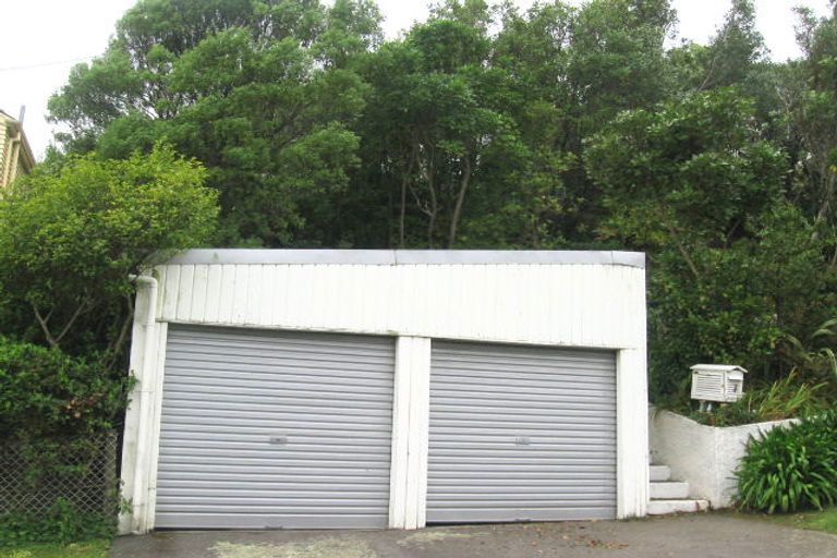 Photo of property in 13 Crofton Road, Ngaio, Wellington, 6035
