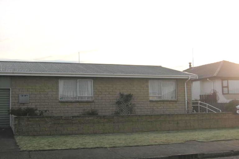 Photo of property in 8 Christina Street, Strathern, Invercargill, 9812