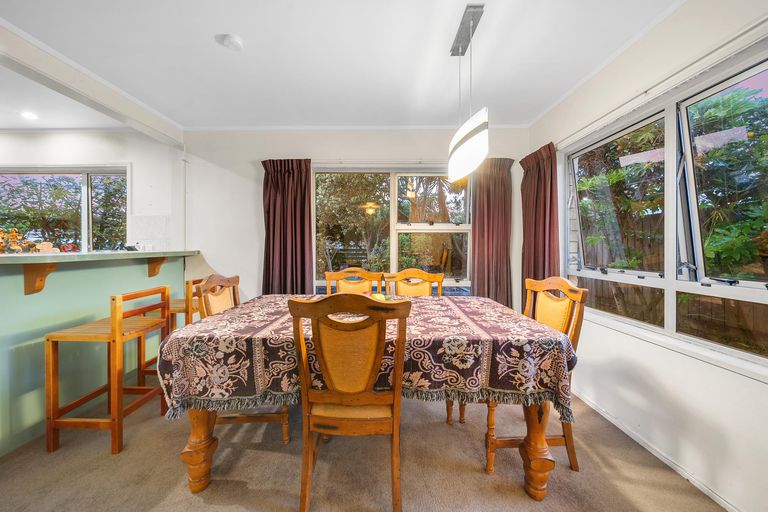 Photo of property in 13 Huber Street, Weymouth, Auckland, 2103