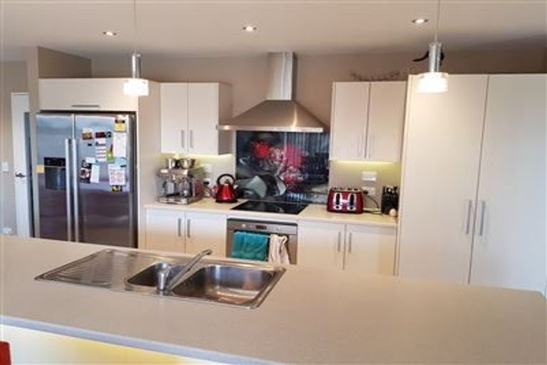 Photo of property in 7 Eyrewell Road, Pegasus, 7612