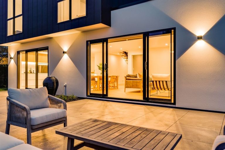 Photo of property in 12c Memorial Avenue, Ilam, Christchurch, 8053