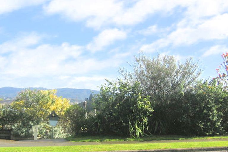Photo of property in 36 Raumati Crescent, Onerahi, Whangarei, 0110