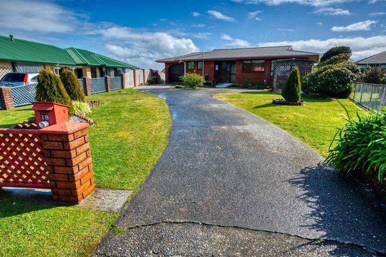 Photo of property in 18 Parfitt Place, Greymouth, 7805