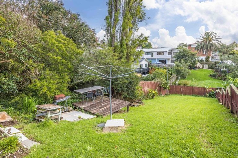 Photo of property in 2/81 Seabrook Avenue, New Lynn, Auckland, 0600