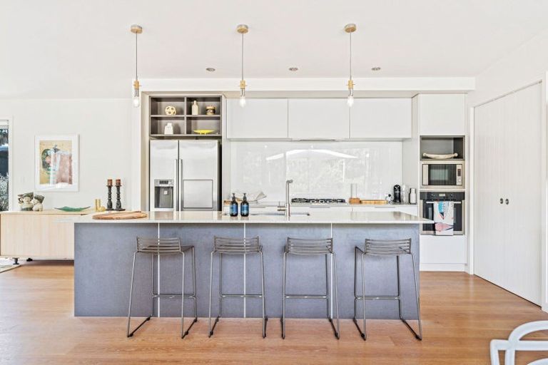 Photo of property in 4 Coral Place, Matapouri, Whangarei, 0173