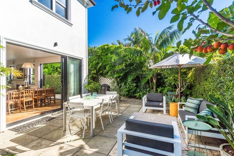 Photo of property in 7a Matai Road, Devonport, Auckland, 0624