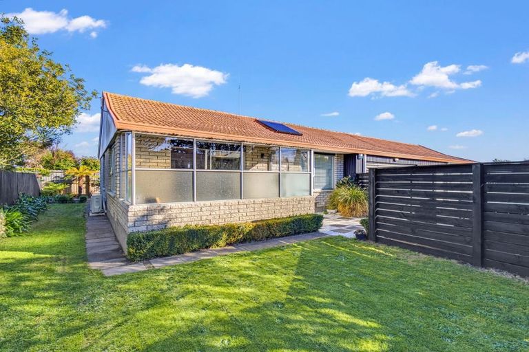 Photo of property in 2/204 Riverlaw Terrace, Saint Martins, Christchurch, 8022
