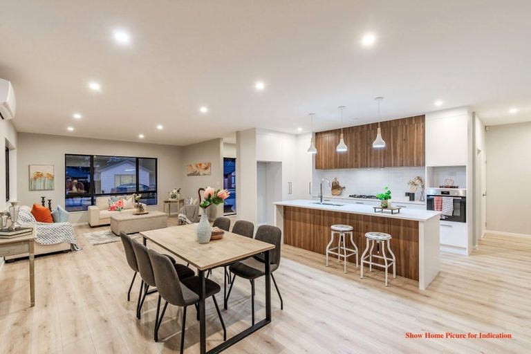 Photo of property in 15 Ropere Street, Kumeu, 0810