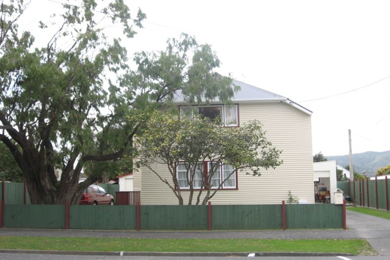 Photo of property in 33 Mitchell Street, Epuni, Lower Hutt, 5011