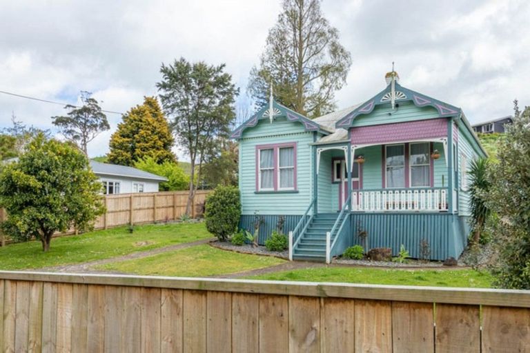 Photo of property in 8 Nahum Street, Paeroa, 3600