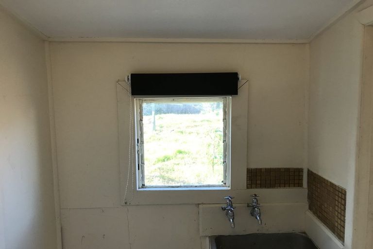 Photo of property in 16 Egmont Street, Castlecliff, Whanganui, 4501