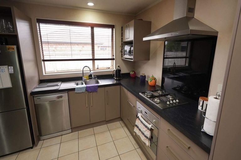 Photo of property in 21 Cleveland Heights, Kelvin Grove, Palmerston North, 4414