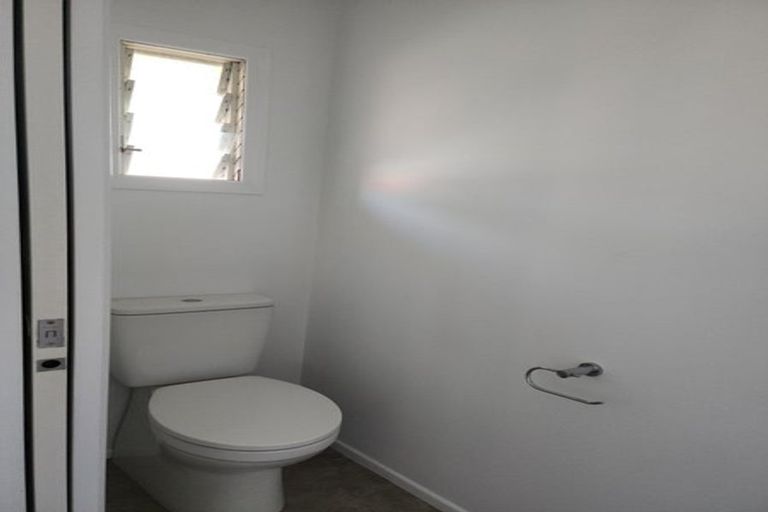 Photo of property in 11 Knighton Road, Hillcrest, Hamilton, 3216