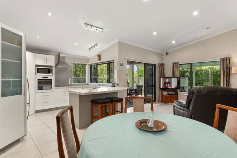 Photo of property in 1 Leven Close, Bethlehem, Tauranga, 3110