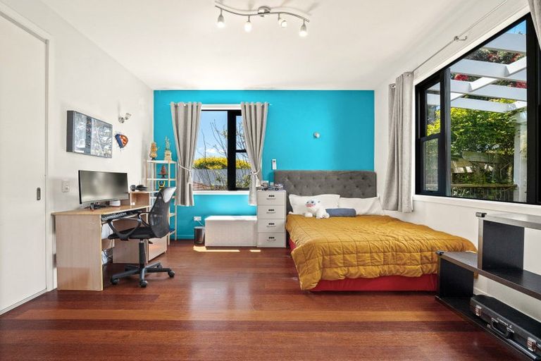 Photo of property in 28 Cliffs Road, Saint Clair, Dunedin, 9012