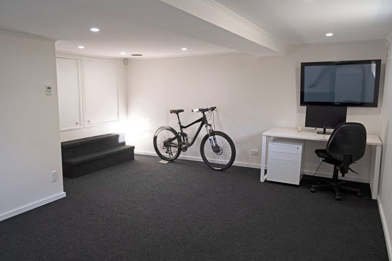 Photo of property in 7 Farringdon Street, Glen Innes, Auckland, 1072