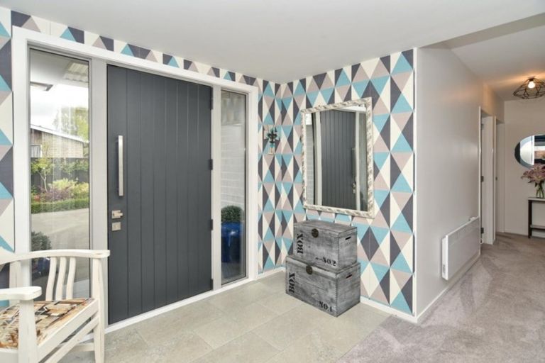 Photo of property in 3 Cam Place, Harewood, Christchurch, 8051