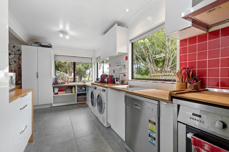 Photo of property in 5 Caulfield Green, Nawton, Hamilton, 3200