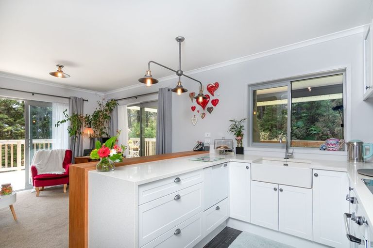 Photo of property in 93 Mcentee Road, Waitakere, Auckland, 0816