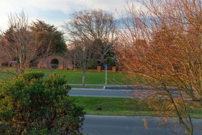 Photo of property in 1 Coppinger Terrace, Aidanfield, Christchurch, 8025