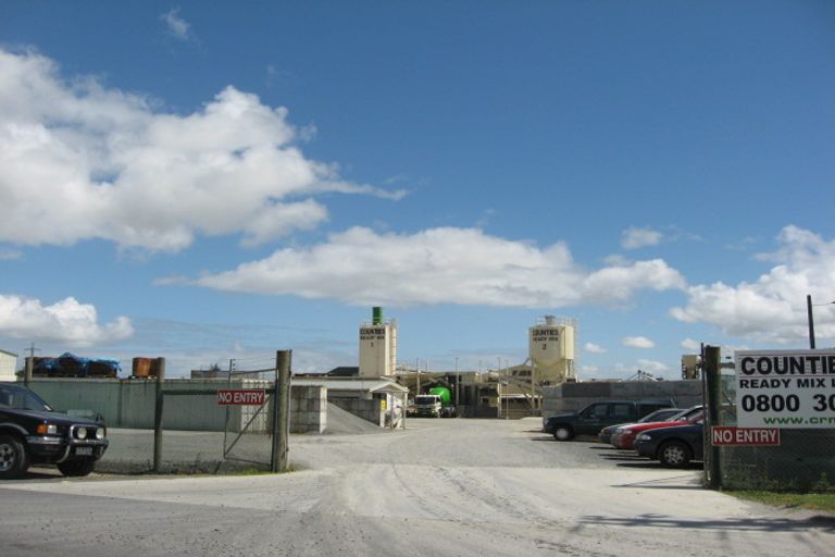 Photo of property in 195a Great South Road, Drury, 2113