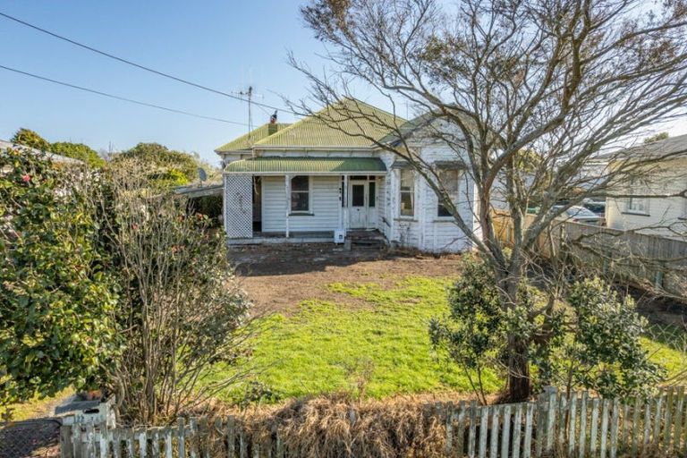 Photo of property in 11 Muir Street, Gonville, Whanganui, 4501