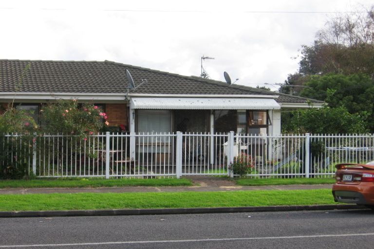 Photo of property in 1 Ranfurly Road, Papatoetoe, Auckland, 2104