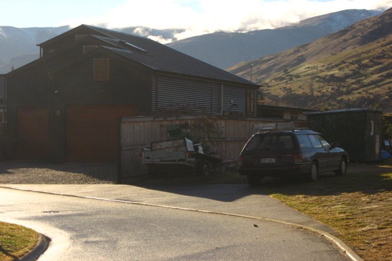 Photo of property in 5 Mystery Grove, Lake Hayes, Queenstown, 9304