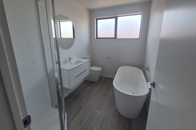 Photo of property in 28 Derbridge Street, Woodend, 7610