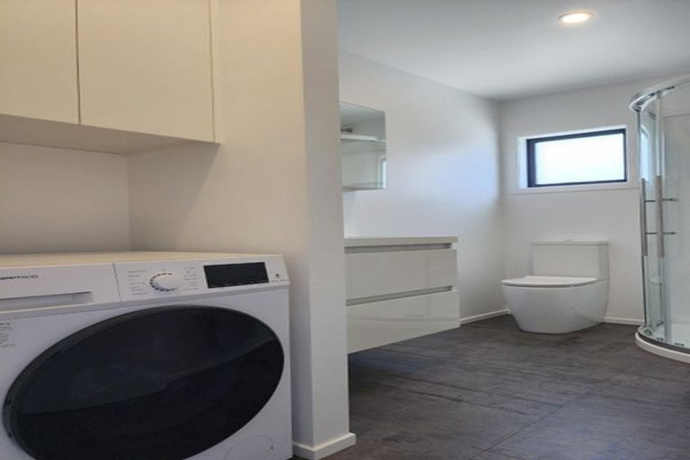 Photo of property in 140 Ngamotu Road, Spotswood, New Plymouth, 4310