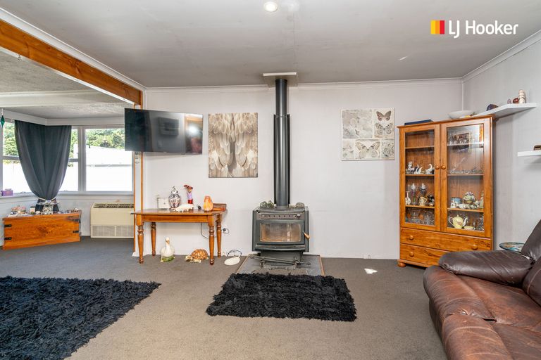 Photo of property in 26 Tomkins Street, Green Island, Dunedin, 9018