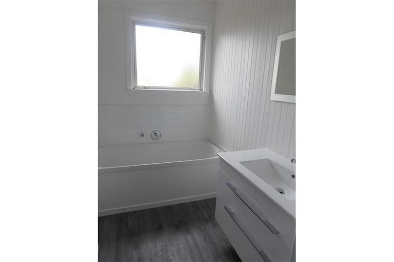 Photo of property in 21 Kennedys Bush Road, Halswell, Christchurch, 8025