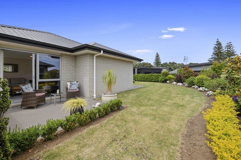 Photo of property in 3 Condor Crescent, Waiwhakaiho, New Plymouth, 4312