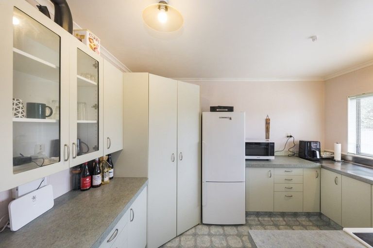 Photo of property in 6b Edwards Place, Terrace End, Palmerston North, 4410