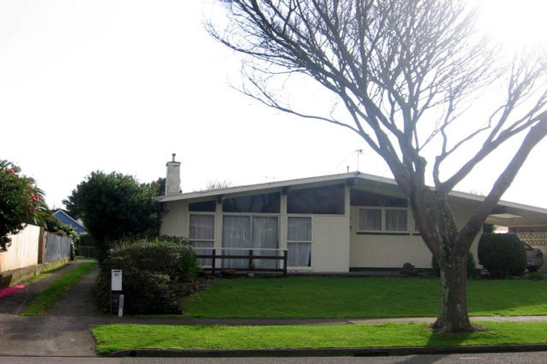 Photo of property in 24 Wyndham Street, Awapuni, Palmerston North, 4412