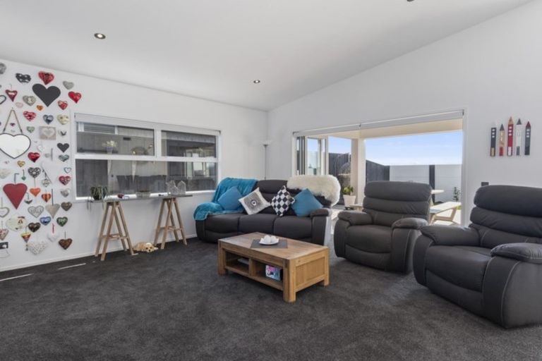 Photo of property in 141 Penetaka Heights, Pyes Pa, Tauranga, 3112