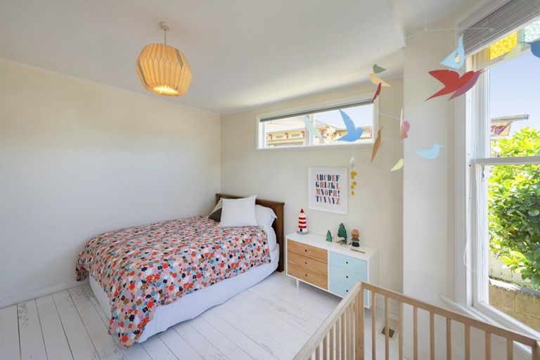 Photo of property in 48 Derwent Street, Island Bay, Wellington, 6023