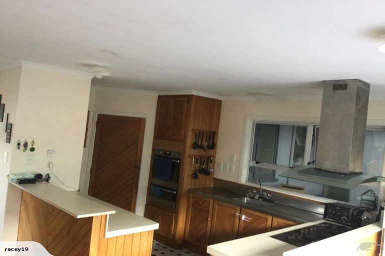 Photo of property in 24 Salisbury Avenue, Terrace End, Palmerston North, 4410