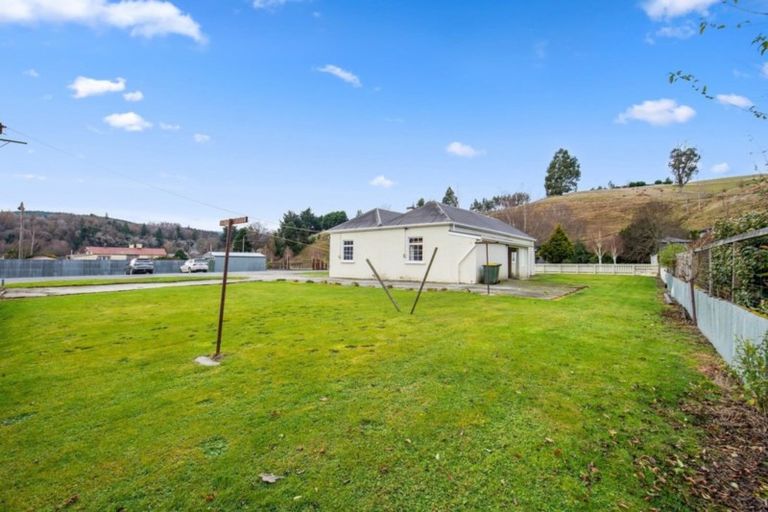 Photo of property in 30 Whitehaven Street, Lawrence, 9532