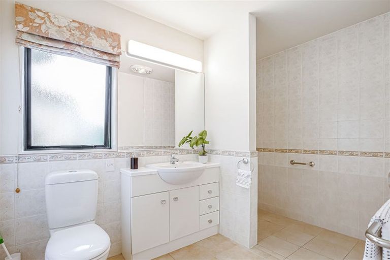 Photo of property in 27/197 Royal Road, Massey, Auckland, 0614