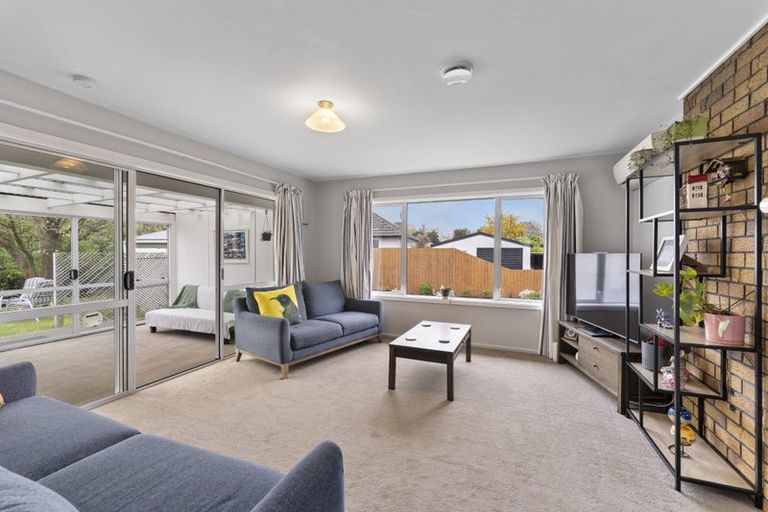 Photo of property in 7 Renwick Place, Hillmorton, Christchurch, 8025
