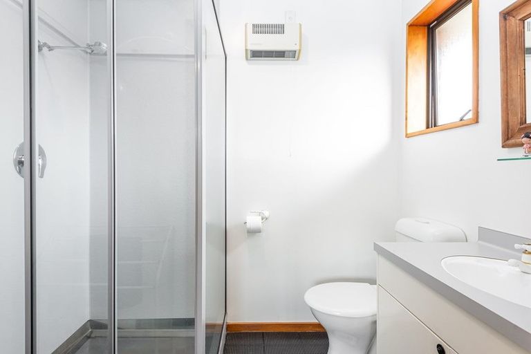 Photo of property in 8 Goodall Place, Redwood, Christchurch, 8051