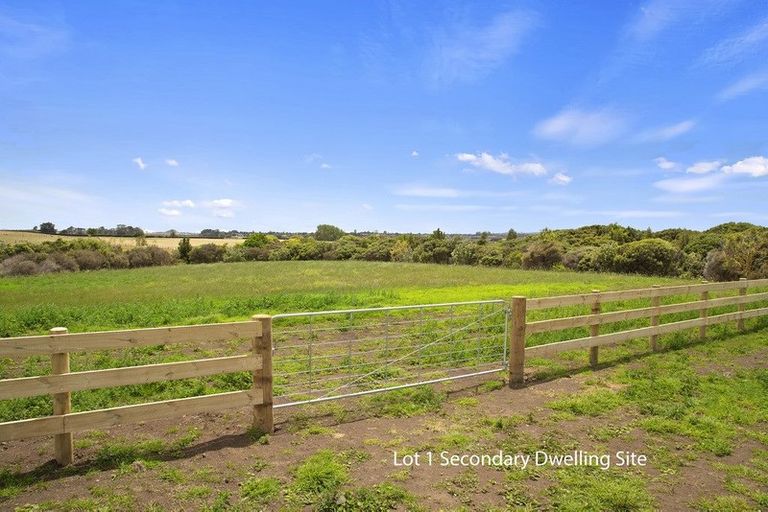 Photo of property in 112 Aulyn Drive, Karaka, Papakura, 2580