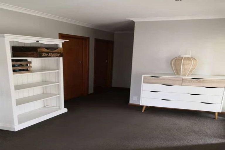 Photo of property in 6 Garden Terrace, Pukekohe, 2120