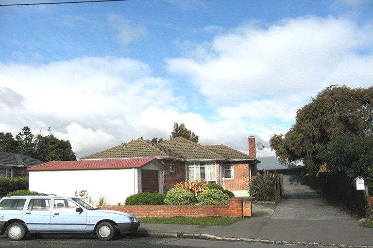 Photo of property in 1/3 Worthy Street, Ilam, Christchurch, 8041