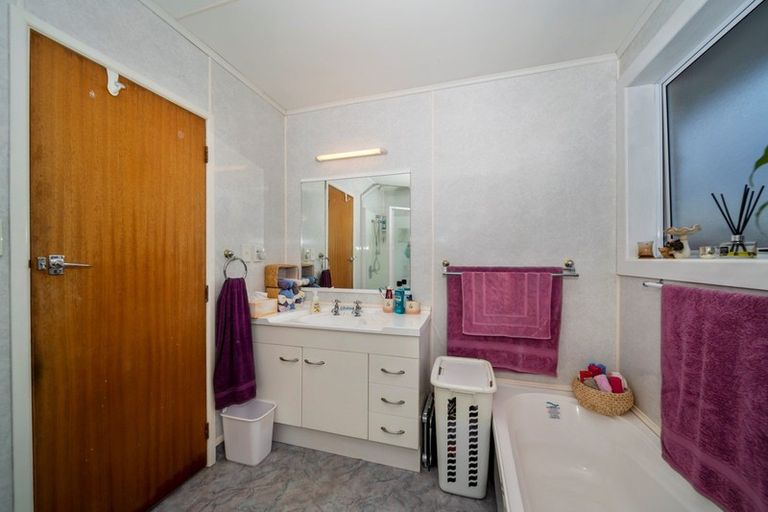 Photo of property in 166 Brecon Road, Stratford, 4332