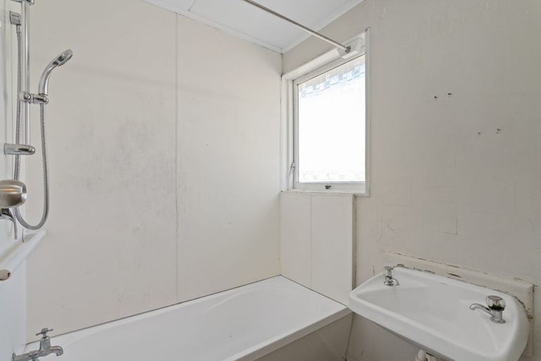 Photo of property in 11 Bronwyn Street, Mairehau, Christchurch, 8052