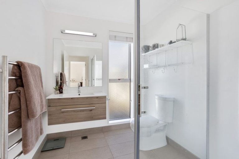 Photo of property in 21 Mollusc Road, Hobsonville, Auckland, 0616